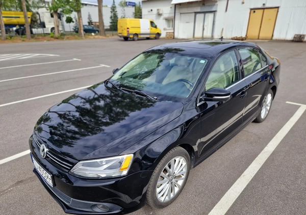 Volkswagen Jetta cena 37900 przebieg: 173000, rok produkcji 2013 z Góra małe 781